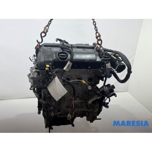 Peugeot - 5008 - Engine