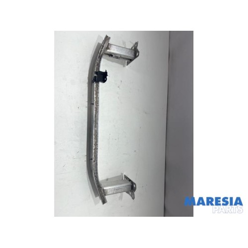 Renault - Clio - Front bumper frame