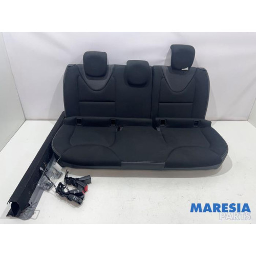 Renault - Clio - Rear bench seat
