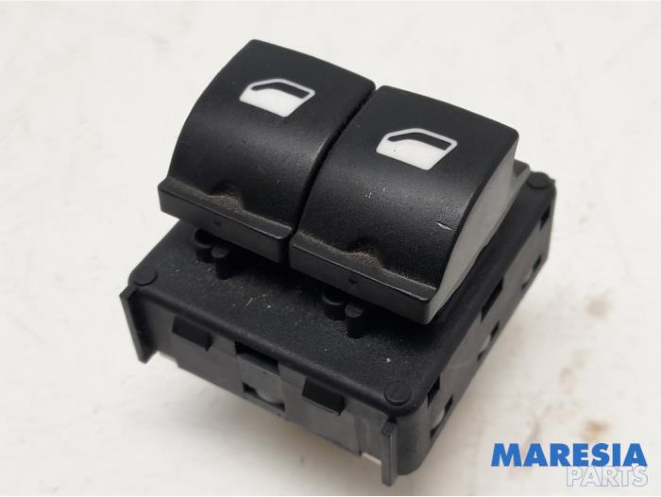 Citroen - C4 Cactus - Electric window switch