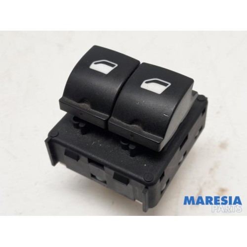 Citroen - C4 Cactus - Electric window switch