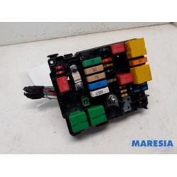 Citroen - C4 Cactus - Fuse box