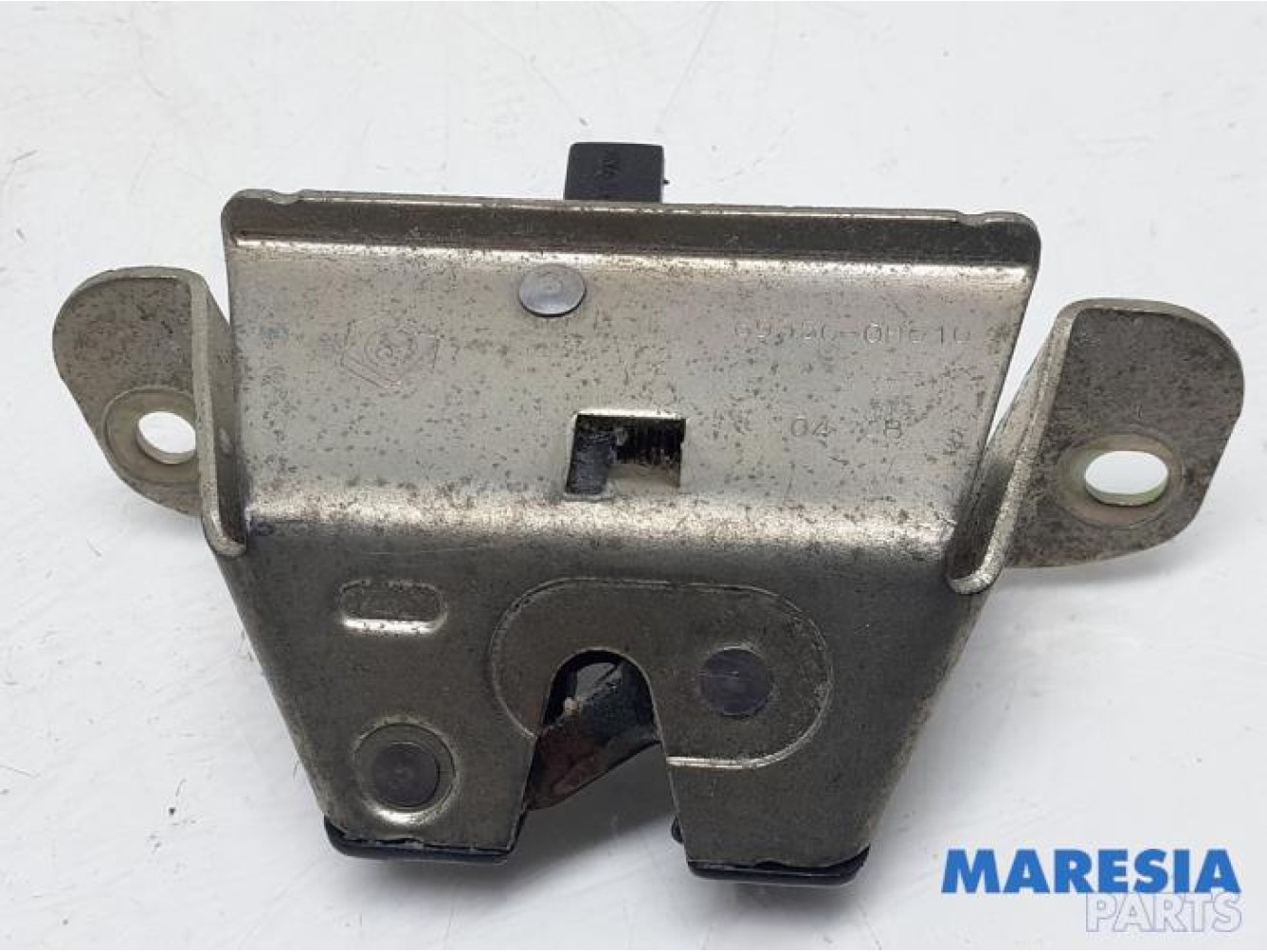 Peugeot - 107 - Tailgate lock mechanism