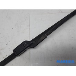 Peugeot - 208 - Front wiper arm