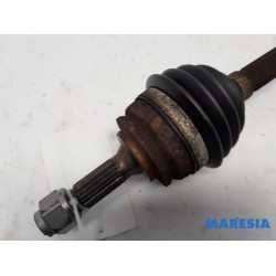 Peugeot - 208 - Front drive shaft, left
