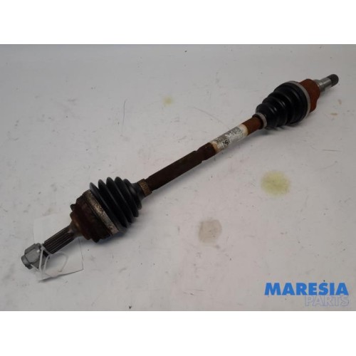 Peugeot - 208 - Front drive shaft, left
