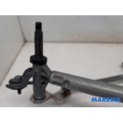 Peugeot - 208 - Wiper mechanism