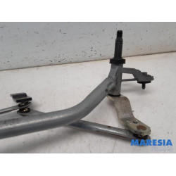 Peugeot - 208 - Wiper mechanism