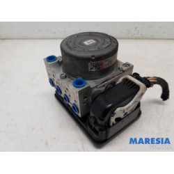 Peugeot - 208 - ABS pump
