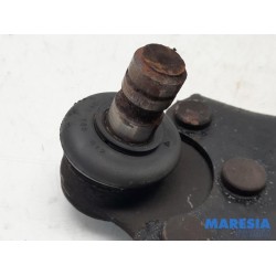 Peugeot - 208 - Front lower wishbone, right