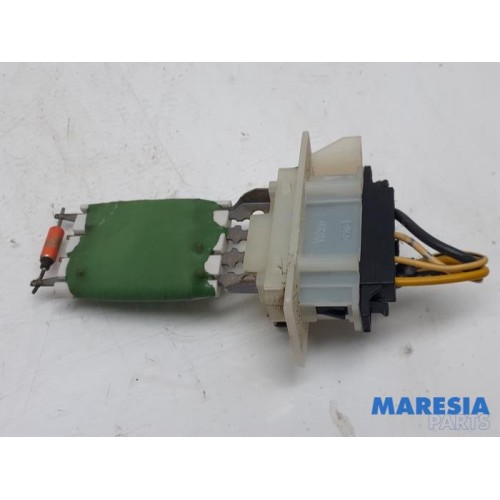 Peugeot - 107 - Heater resistor
