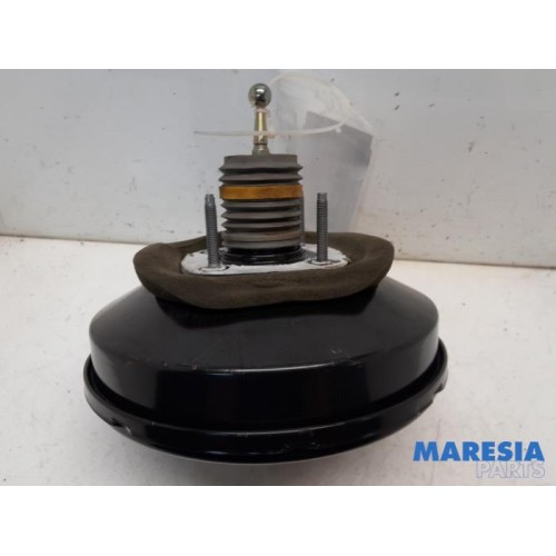 Peugeot - 208 - Brake servo