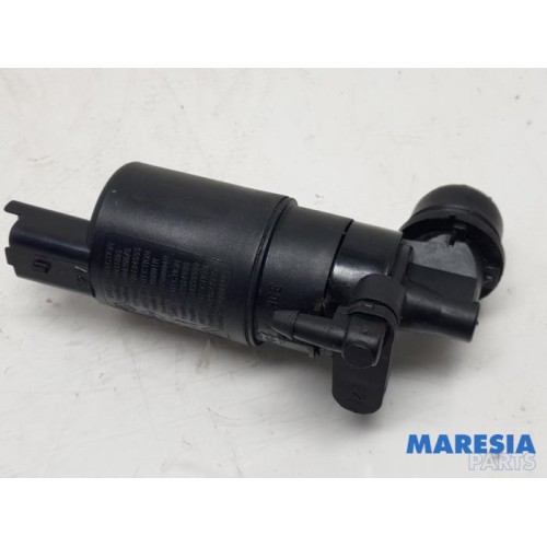 Peugeot - 107 - Windscreen washer pump