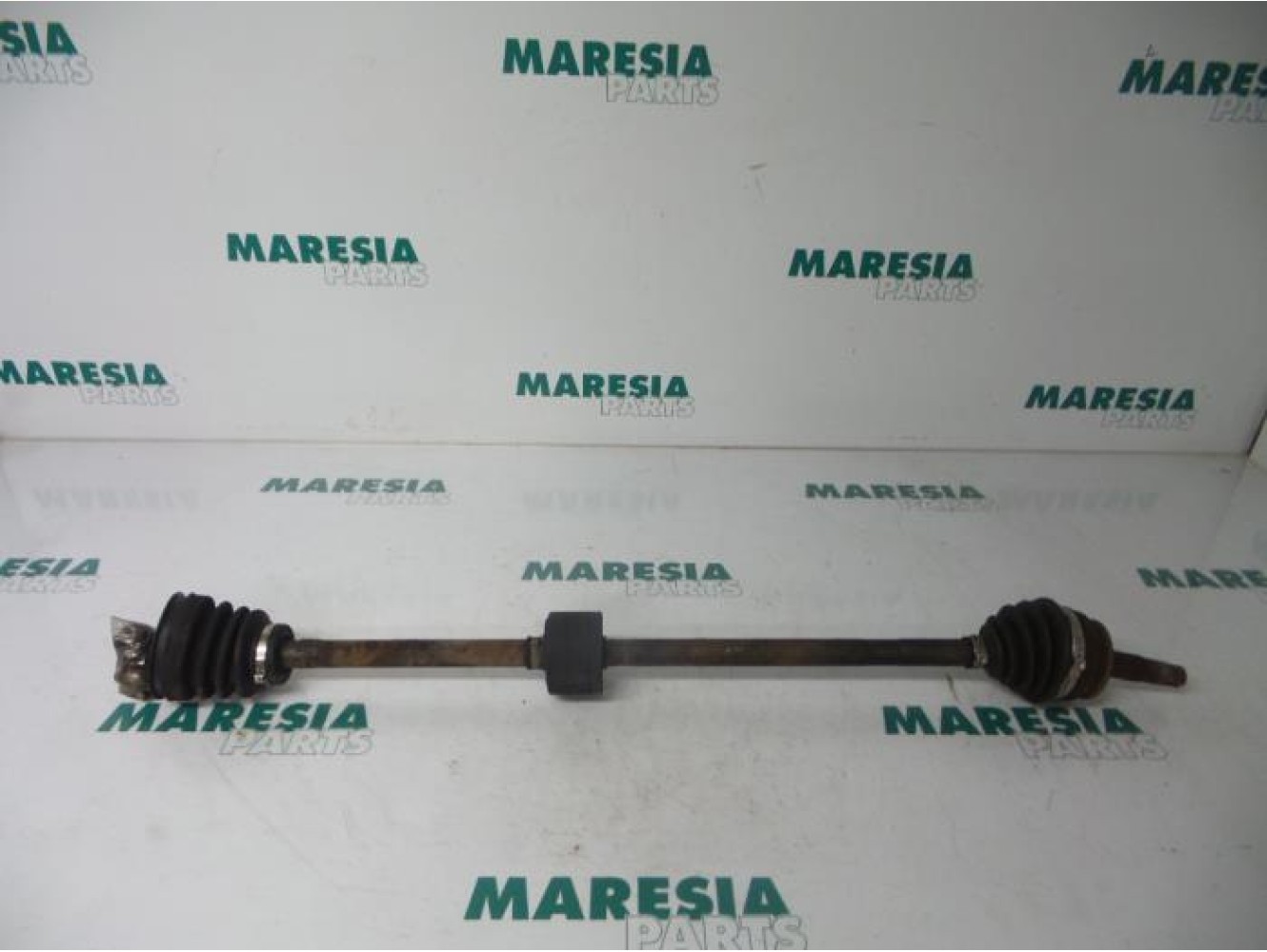 Lancia - Delta - Front drive shaft, right