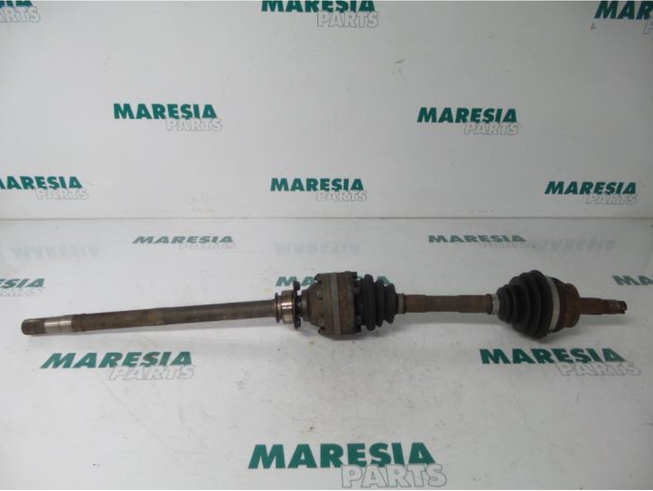 Lancia - Delta - Front drive shaft, right