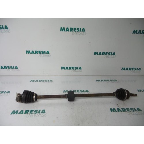 Lancia - Delta - Front drive shaft, right