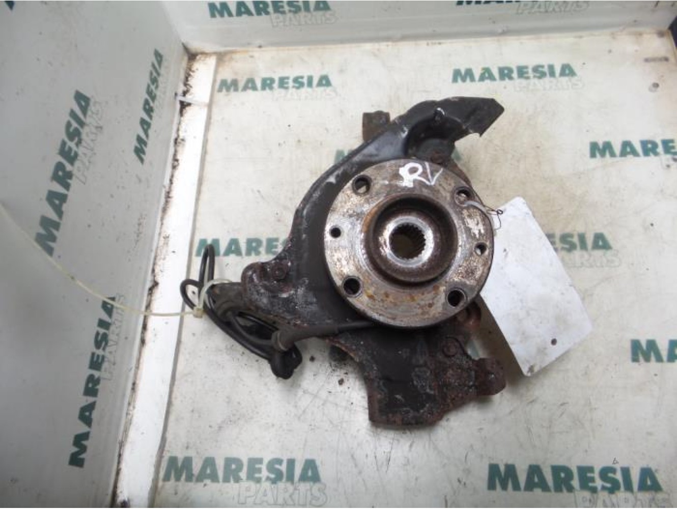 Fiat - Stilo - Knuckle, front right