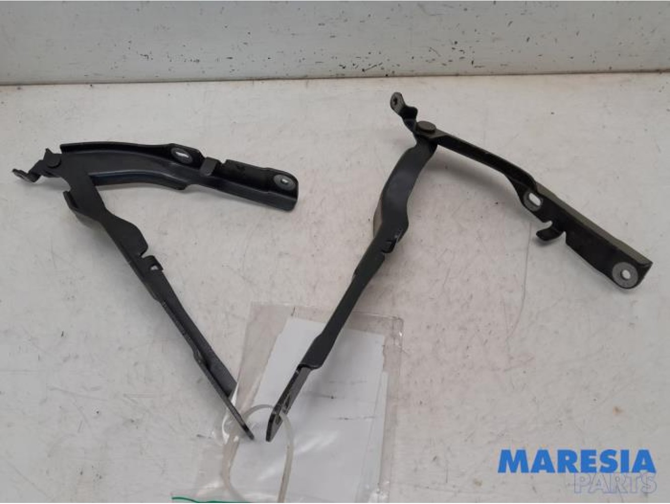Citroen - C4 Cactus - Bonnet Hinge
