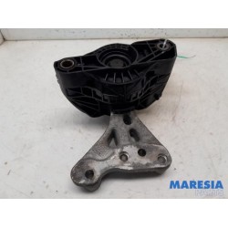Citroen - C4 Cactus - Engine mount