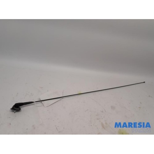 Peugeot - 107 - Antenna