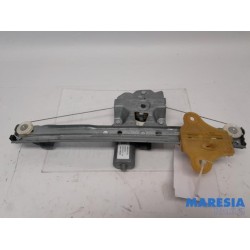 Renault - Clio - Rear door window mechanism 4-door, right