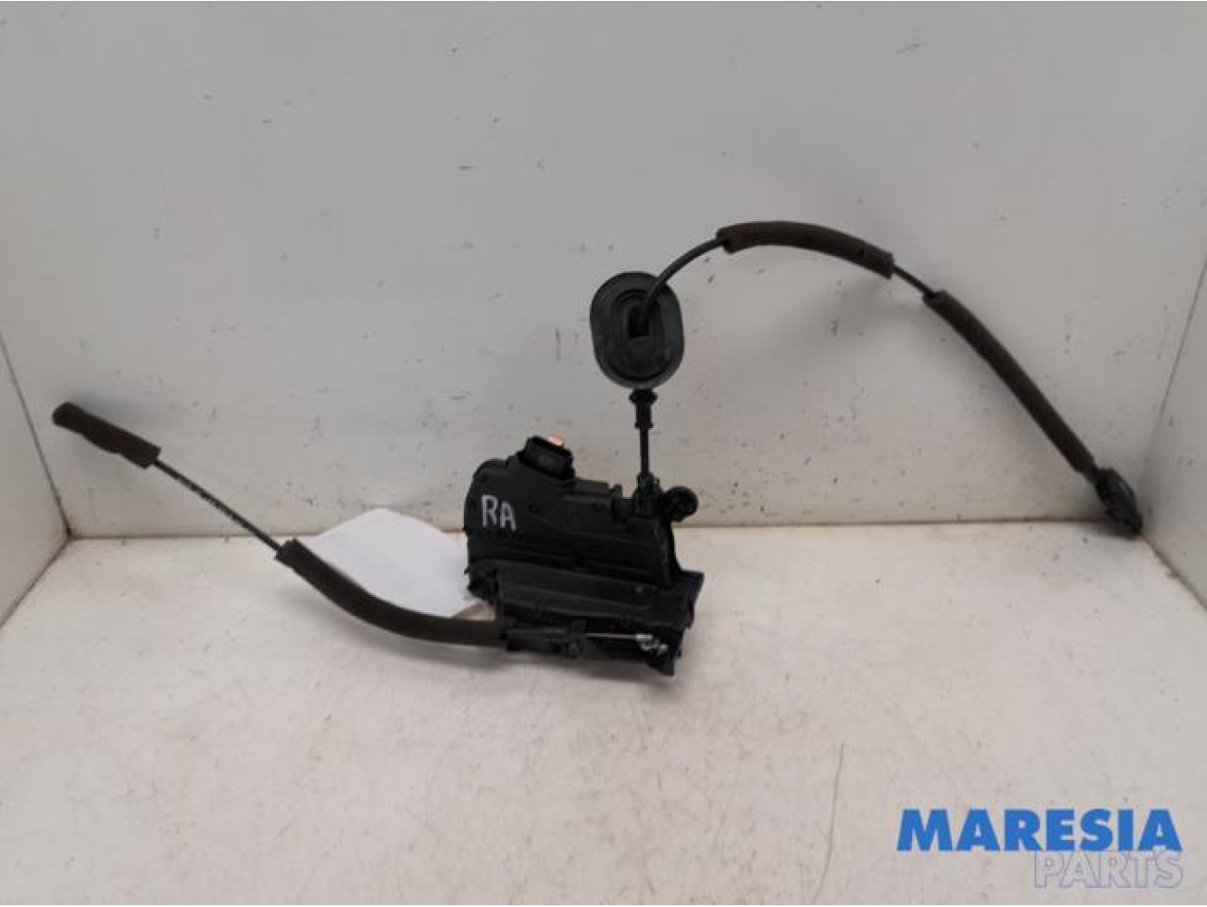 Renault - Clio - Rear door mechanism 4-door, right