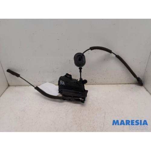 Renault - Clio - Rear door mechanism 4-door, right