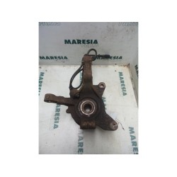 Renault - Megane - Knuckle, front left