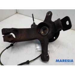 Peugeot - 107 - Fusee links-voor