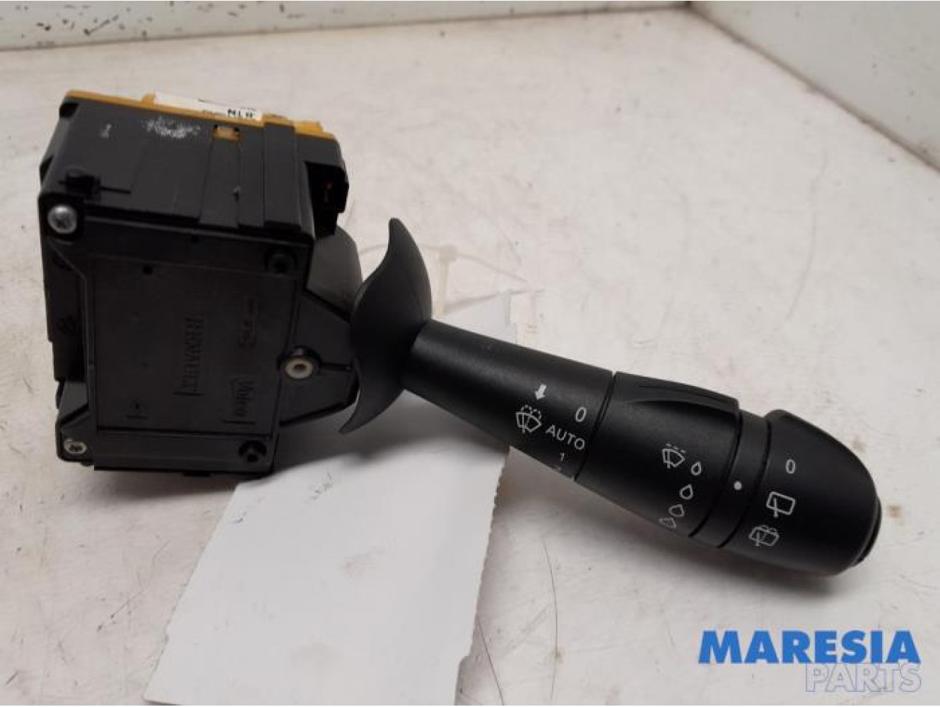 Renault - Clio - Wiper switch
