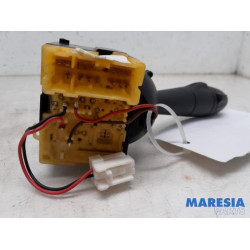 Renault - Clio - Indicator switch