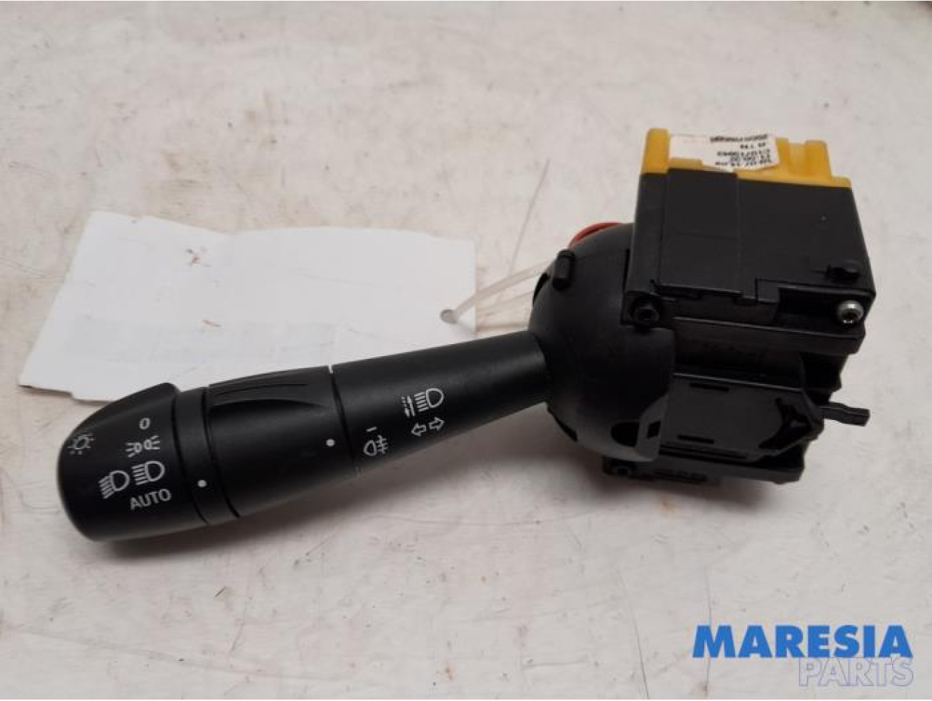 Renault - Clio - Indicator switch