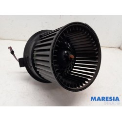 Renault - Clio - Heating and ventilation fan motor