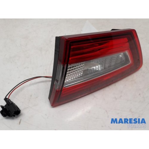 Renault - Clio - Taillight, right
