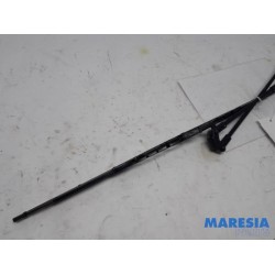 Peugeot - 107 - Front wiper arm