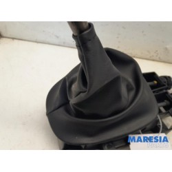 Peugeot - 107 - Gear stick