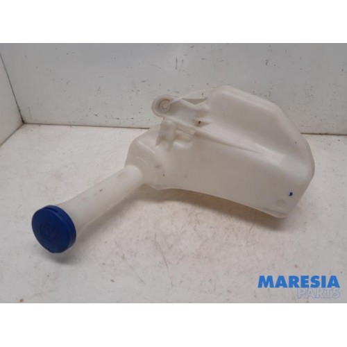 Peugeot - 107 - Front windscreen washer reservoir