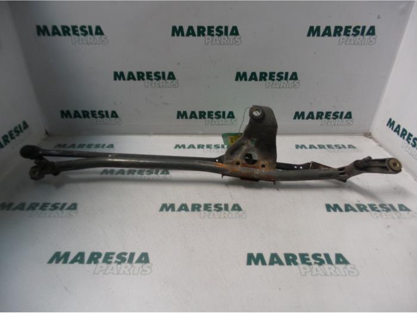 Alfa Romeo - 156 - Wiper mechanism