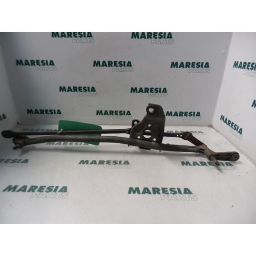 Alfa Romeo - 156 - Wiper mechanism