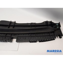 Peugeot - 107 - Bumper onderplaat