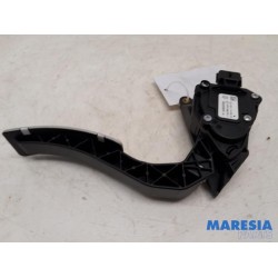Renault - Clio - Throttle pedal position sensor