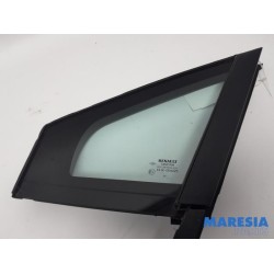 Renault - Clio - Quarter light, front left