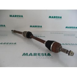Renault - Megane - Front drive shaft, right