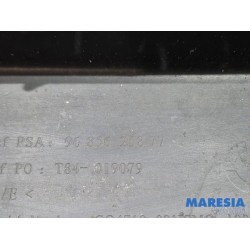 Peugeot - 3008 - Pare-chocs avant