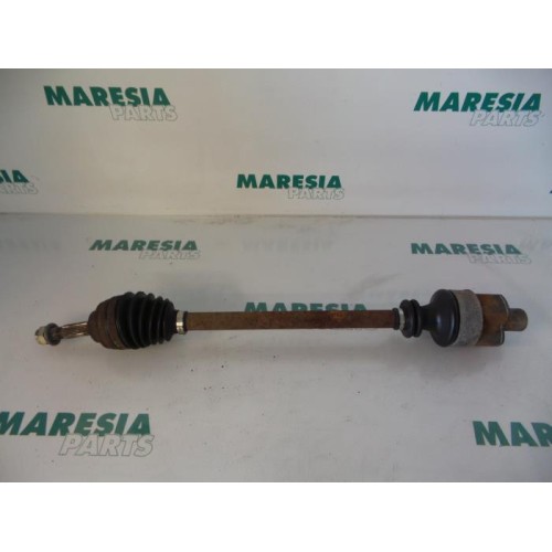 Renault - Megane - Front drive shaft, right