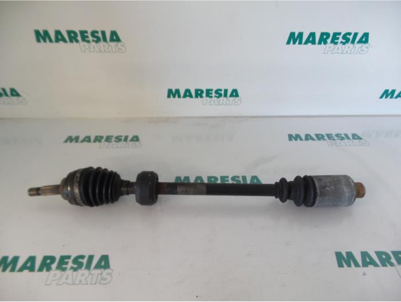 Renault - Megane - Front drive shaft, right