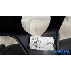 Peugeot - 5008 - Sliding headliner mechanism