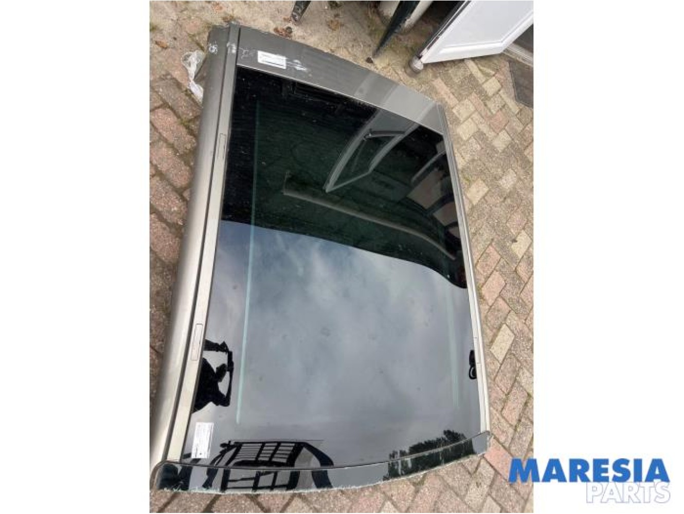Peugeot - 5008 - Panoramic roof
