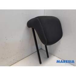 Renault - Megane - Headrest