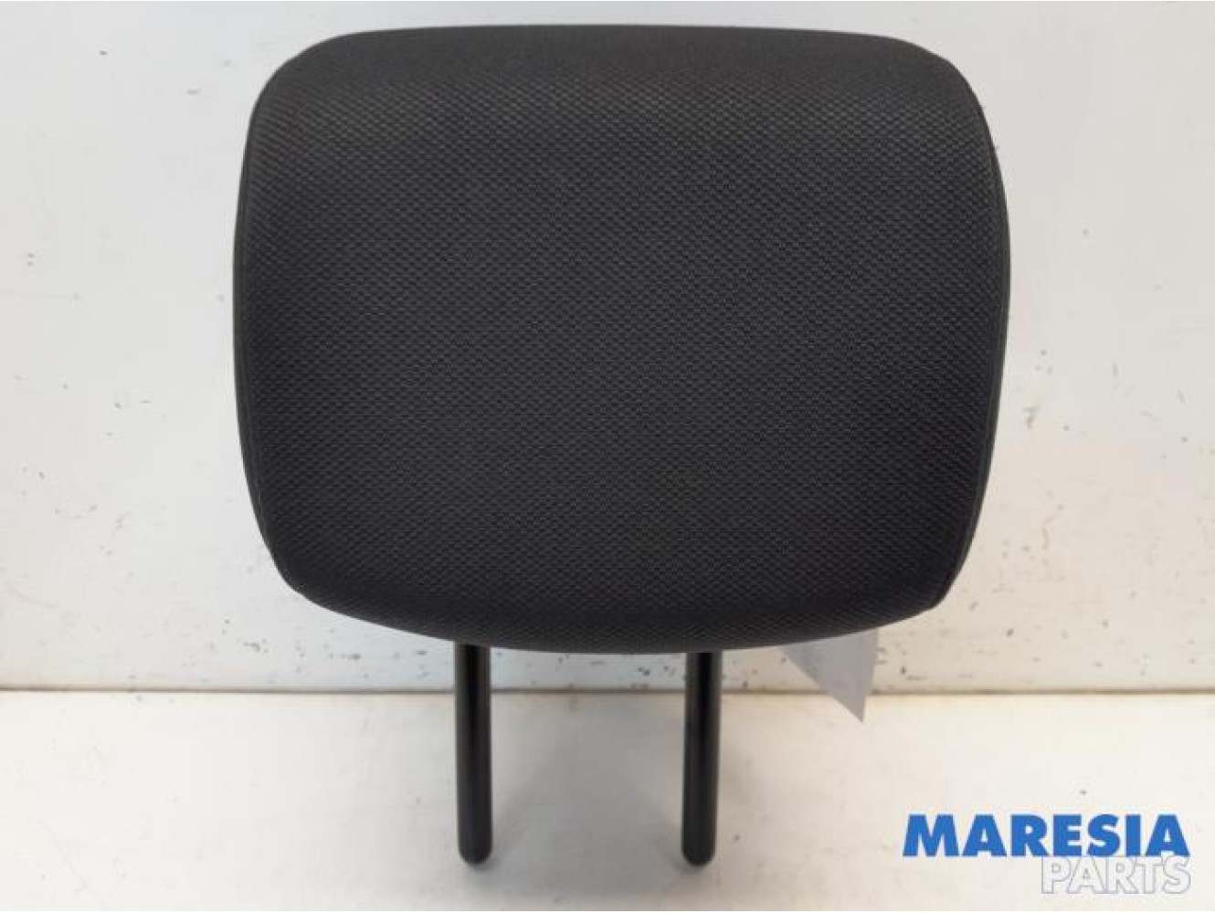 Renault - Megane - Headrest